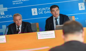 El conselleiro de Sanidade, Antonio Gómez Caamaño, y el conselleiro de Educación, Román Rodríguez, sobre el grado de Medicina