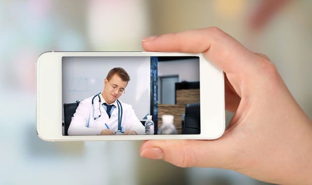 ¿Es legal que el paciente grabe con su móvil al médico en consulta? 