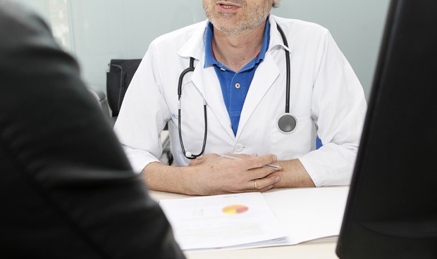 Así debes estar colegiado si ejerces como médico en más de una provincia