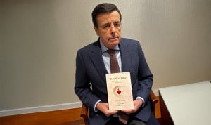 El médico y enfermero Juan Luis Arévalo.