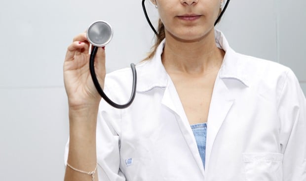 La sanidad es el sector con más brecha salarial por hora trabajada