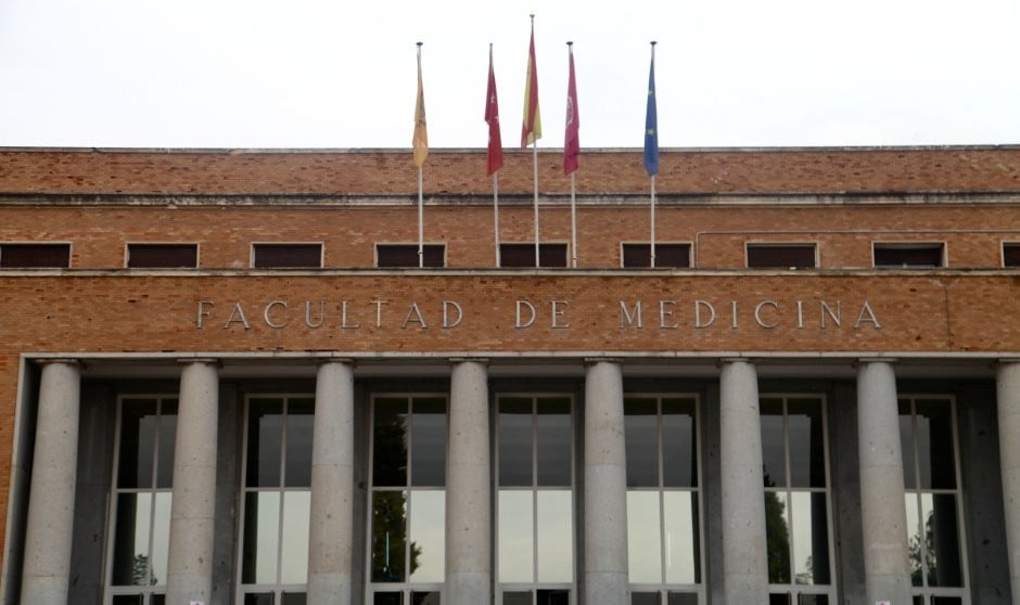 Alumos de la Facultad de Medicina de la Complutense ejercen de mentores en la lucha contra las adicciones