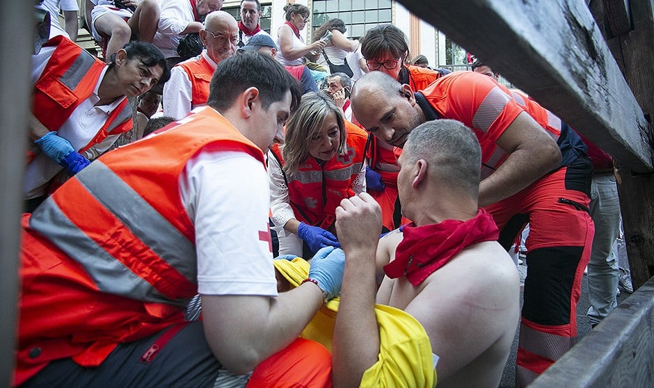 La alcaldesa de Pamplona, Cristina Ibarrola, reflexiona sobre los paralelismos entre la gestión médica y municipal