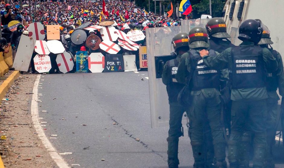 Vivir las protestas de Venezuela desde un hospital de campaña