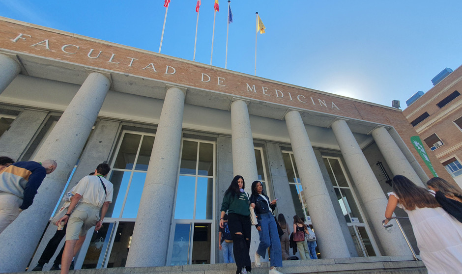 Los estudiantes de Medicina de la Complutense se enfrentan a los exámenes finales. 