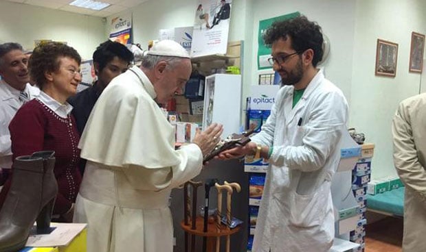 Las compras farmacéuticas del papa Francisco