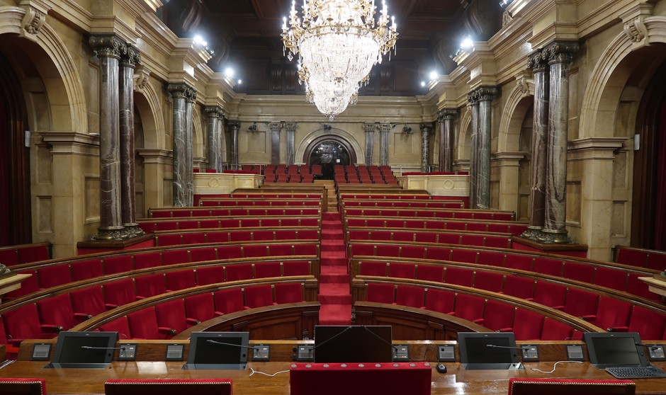 Las elecciones catalanas tumban 4 iniciativas sanitarias en el Parlament