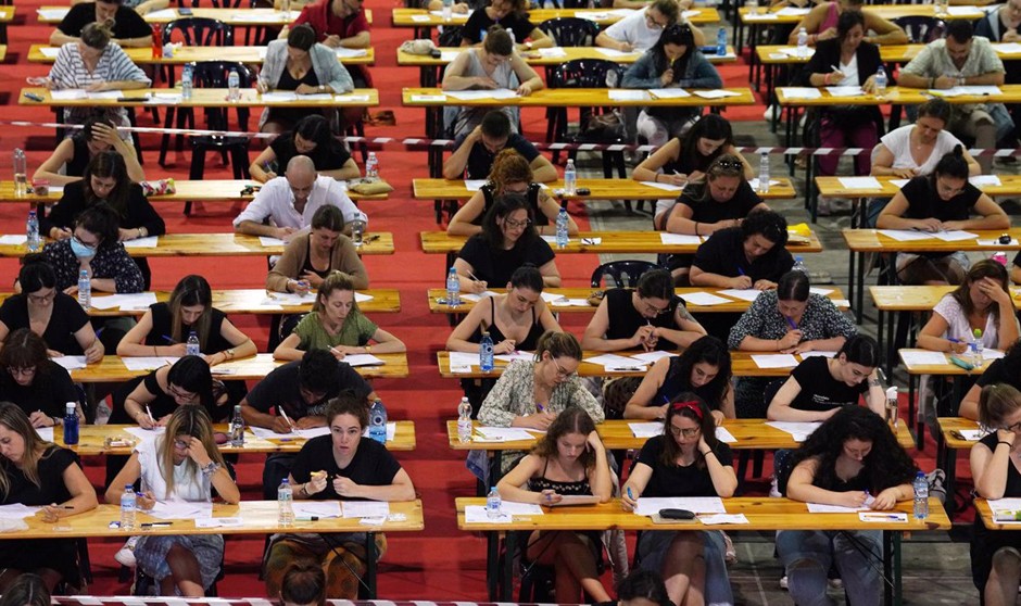 Las enfermeras de Aragón no podrán coger excedencia si consiguen plaza fija