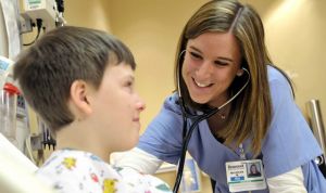 Las enfermeras noveles tardan la mitad de tiempo en atender las alertas