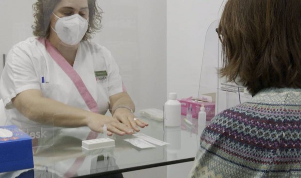 La farmacia cobrará 3,75 euros por cada test antígeno positivo que realice