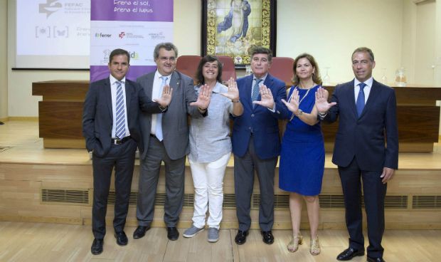 Las farmacias sevillanas facilitan la fotoprotección a pacientes con lupus