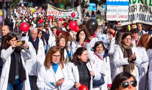 Las huelgas sanitarias se duplican en 2023 con casi 100.000 profesionales