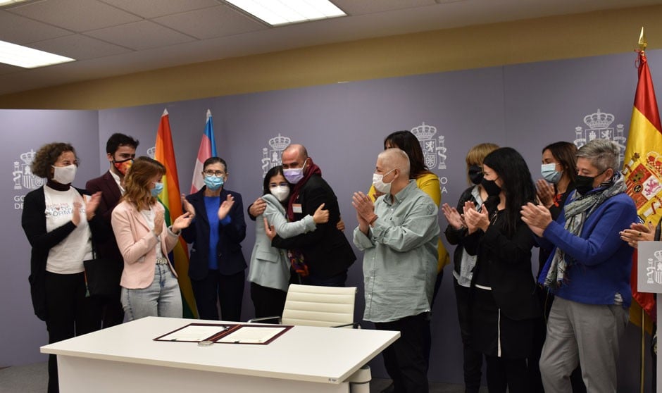 Las lágrimas de Darias al firmar una Orden ministerial