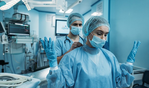 Sanitarios denuncian las trabas para beneficiarse de las nuevas medidas de conciliación