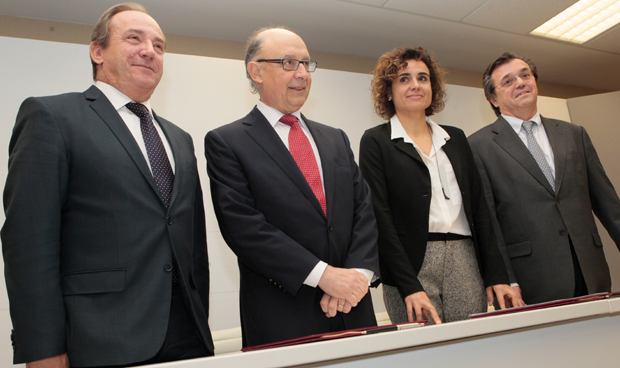 Las pegas de la Abogacía del Estado al acuerdo Gobierno-Farmaindustria