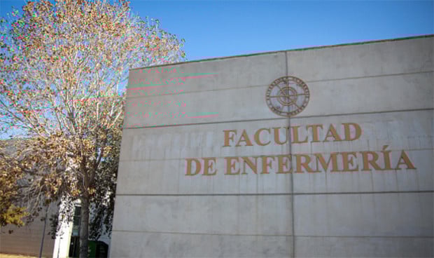 Las seis facultades donde entrar a Enfermería con menos de un 9 es posible