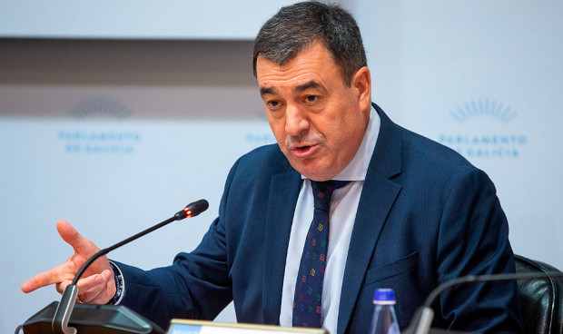 Román Rodríguez, conselleiro de Ciencia e Educación de la Xunta de Galicia., sobre las titulaciones sanitarias nuevas