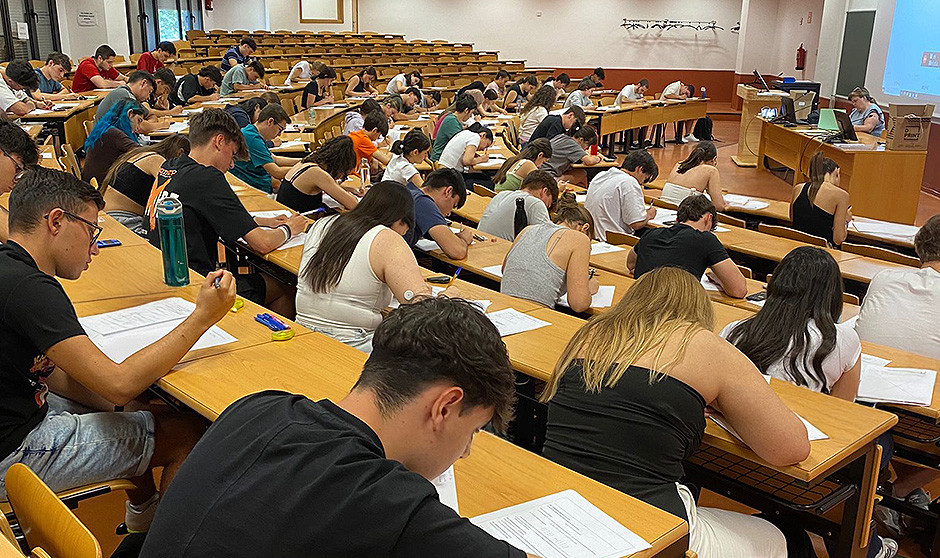 Las vías para los farmacéuticos tras el grado: de industria a investigación