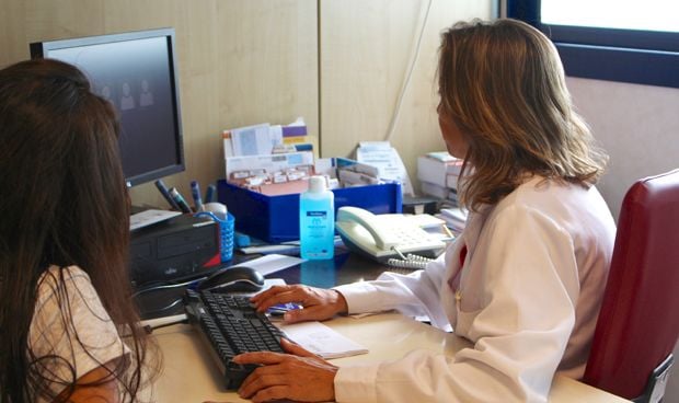 Las webs de valoraciones médicas no son fiables por falta de datos