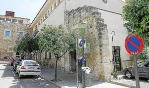 Levantan la pena de cárcel a la mujer que agredió a una doctora en Manacor