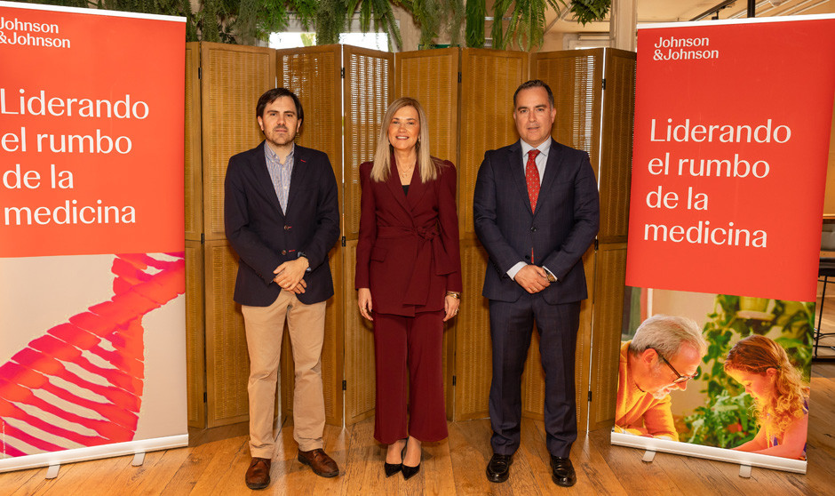 Vicente Escudero, María Victoria Mateos y David Beas hablan de la llegada a España de la CAR-T de J&J.