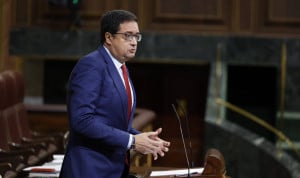 El ministro de Función Pública, Óscar López, que aleja la conversión en fijos sin OPE de los interinos en sanidad