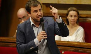 Los abogados del Parlament rechazan que Comín pueda delegar el voto