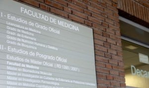 Los alumnos de Medicina de Sevilla piden retomar sus prácticas clínicas