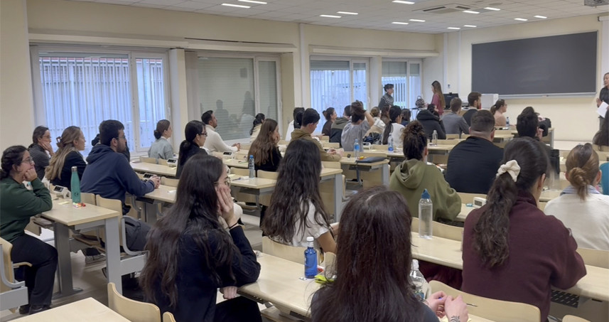 Un reciente estudio de la Universidad de Sichuan (China)  revela que hay dos dimensiones específicas donde los alumnos presentan resultados significativamente más bajos: logros humanos y ciencias de los sistemas de salud.