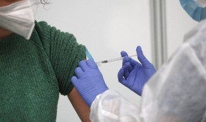 Los efectos adversos de la vacuna covid Novavax, próxima en llegar a España