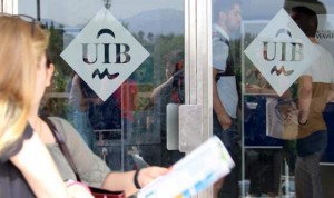 Los estudiantes se organizan ante el convenio de la UIB con la homeopatía