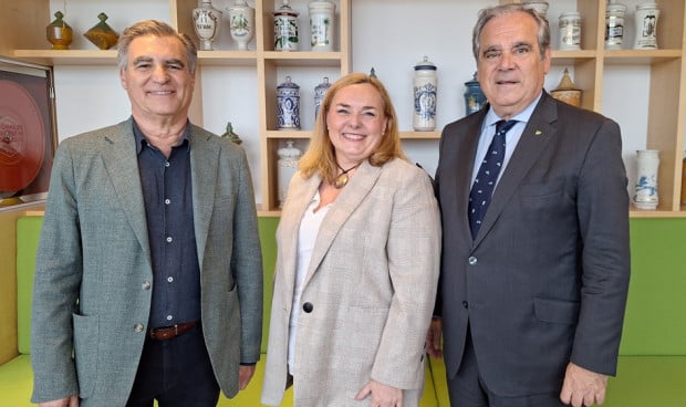 Farmacéuticos se formarán en salud auditiva