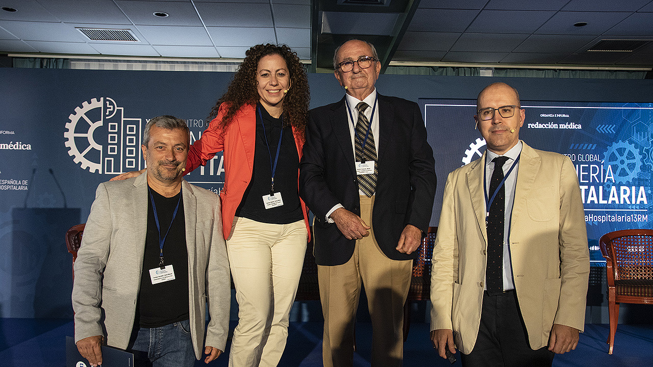 Carlos M. Travieso, Carmen Carmona, Martín Herrero y Elías Cueto, sobre los gemelos digitales