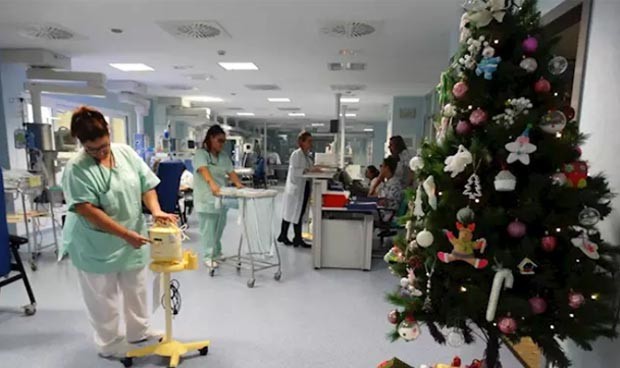 Los límites del espumillón: claves para no pasarte decorando el hospital