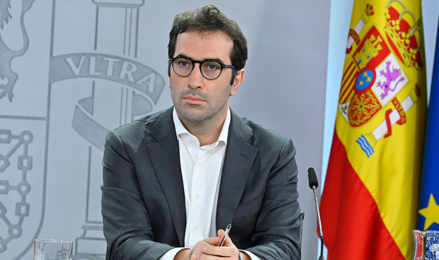 Carlos Cuerpo, ministro de Economía, que detecta que los medicamentos contienen una inflación sanitaria que cae hasta el 2%.