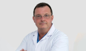 Un médico carga contra la negativa a reducir jornada: "No nos dejan irnos"