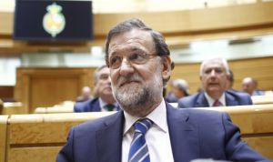 Los médicos acumulan ya 16.000 firmas para que Rajoy pague su formación