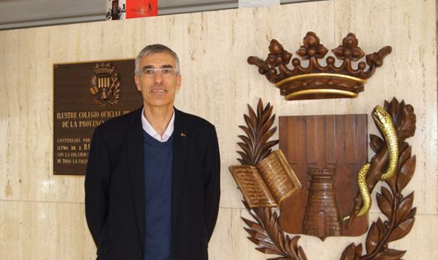 Los médicos alicantinos se desmarcan de las terapias alternativas