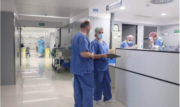 Los médicos andaluces piden regular las tarde por agenda y no por demora
