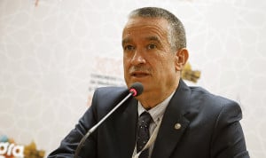 Los médicos con jubilación activa deben pagar hasta 9.000 euros a Hacienda