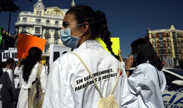 Los médicos de Madrid convocan una huelga indefinida en los hospitales