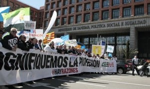 Los médicos esperan reunir hasta 3.000 personas en su protesta ante Sanidad