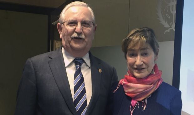 Los médicos facilitan que haya una primera presidenta de Unión Profesional