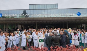 Los médicos gallegos plantean que los MIR accedan a la carrera profesional