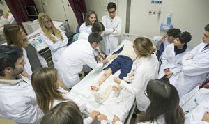 Los médicos jóvenes despiden marzo con un aumento del 40% en tasa de paro