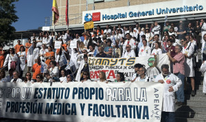 Los médicos mantienen el paro y animan a una gran movilización ante Sanidad