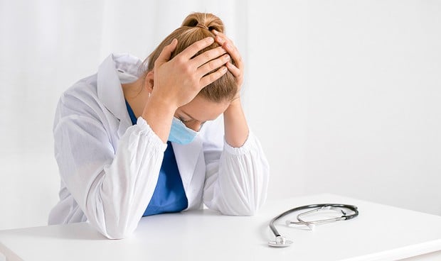 Los médicos millennials son la generación más 'quemada' del covid