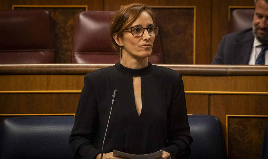 El Gobierno de España no define una lista de enfermedades o procesos de alta complejidad y curso irreversible cerrada para tener acceso a la Ley ELA