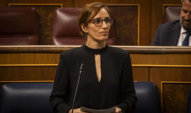 El Gobierno de España no define una lista de enfermedades o procesos de alta complejidad y curso irreversible cerrada para tener acceso a la Ley ELA