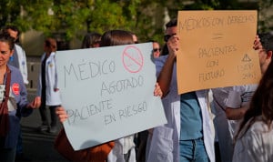 Los médicos priorizan tener voz propia ante el difícil encaje del Estatuto.